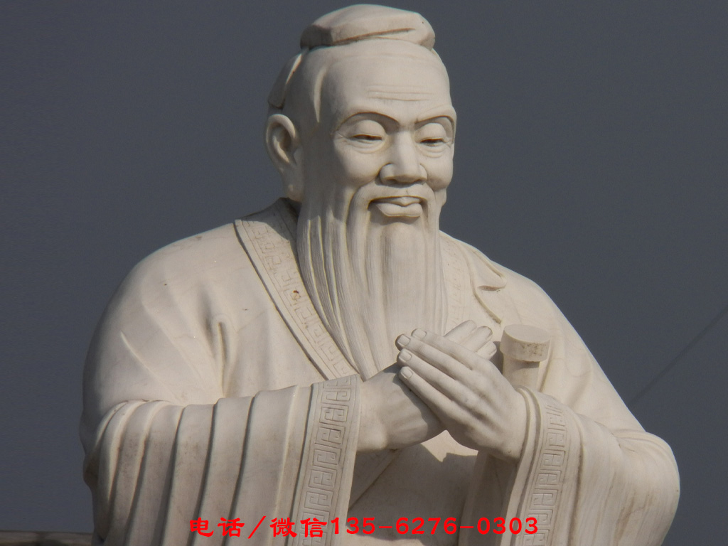 莊重的學校孔子雕像圖片樣式展示